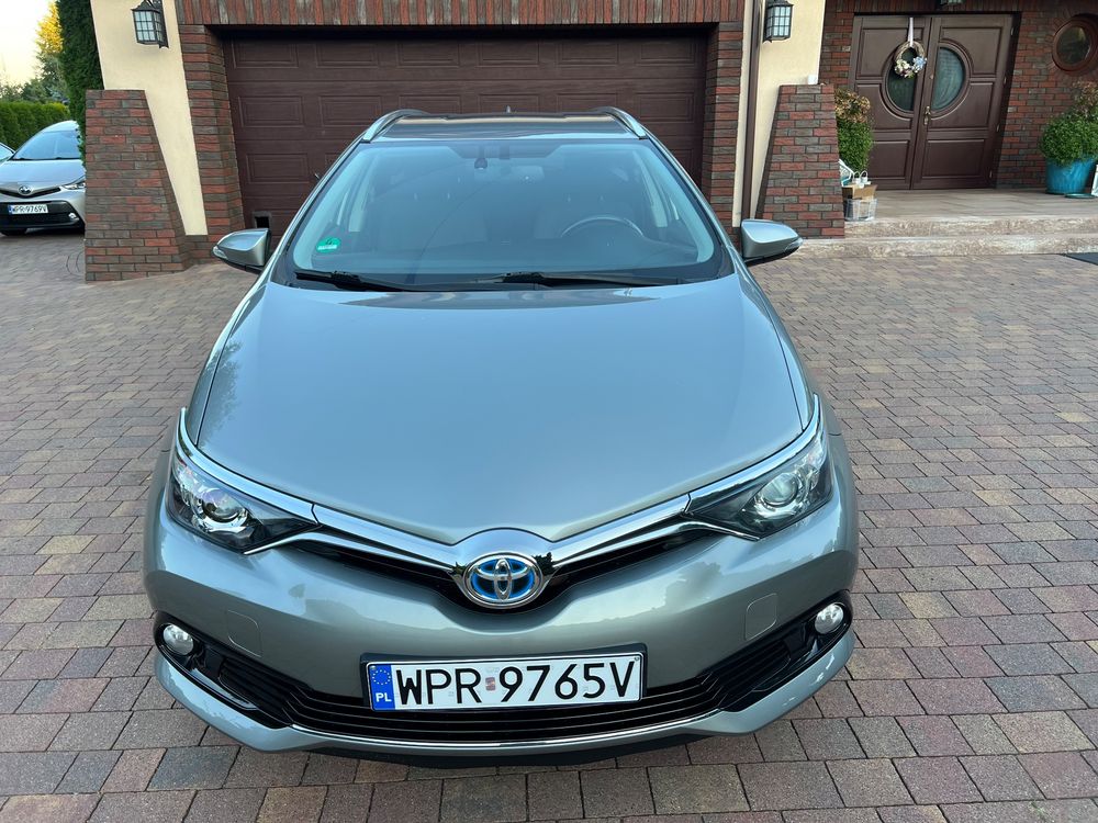 Toyota Auris II (2012-) 1.8 HSD Prestige 2016
