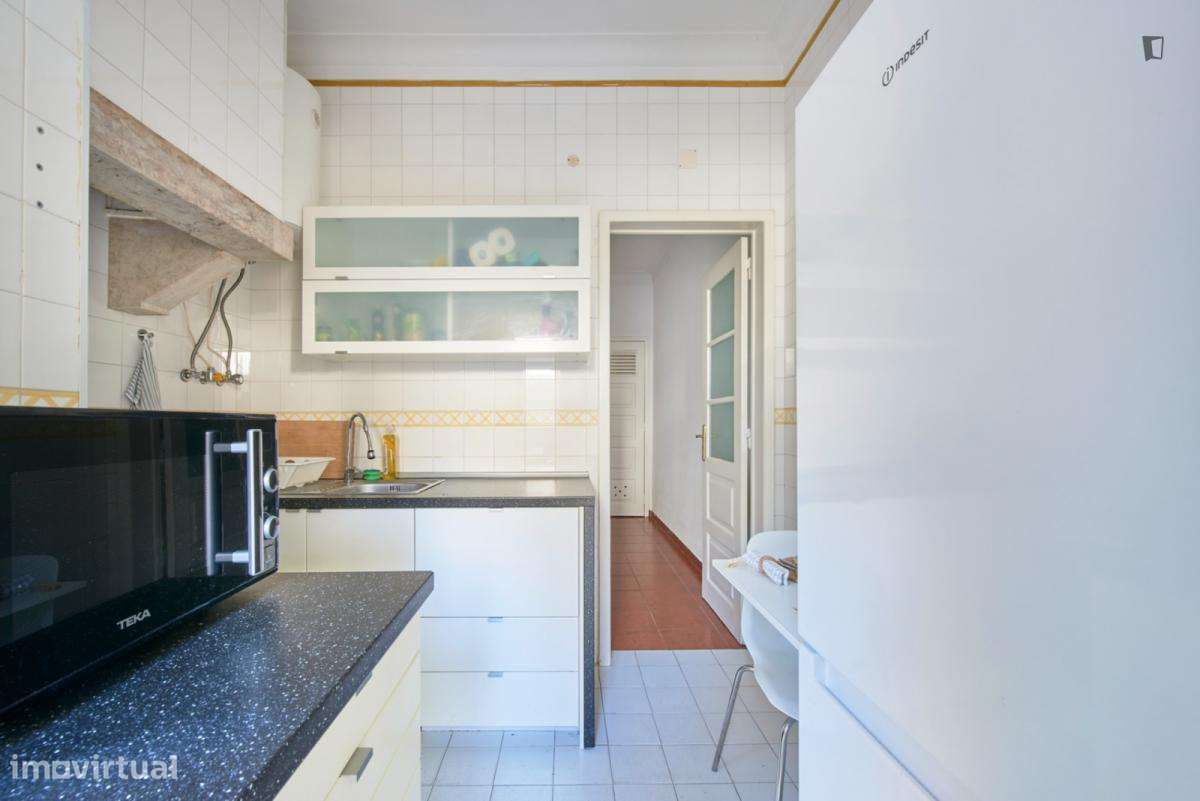 Quarto - localizado em Arroios Lisbon - Grande imagem: 4/10