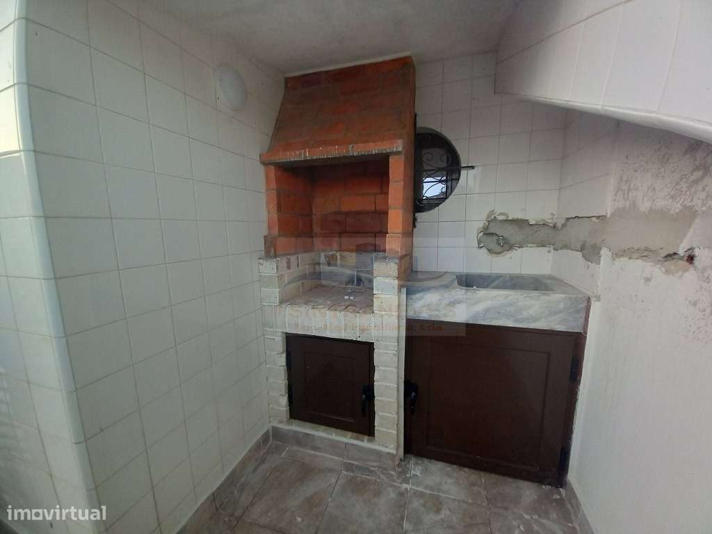 Fantástico T3 Dúplex, totalmente remodelado com Garagem a 300m da P...-53