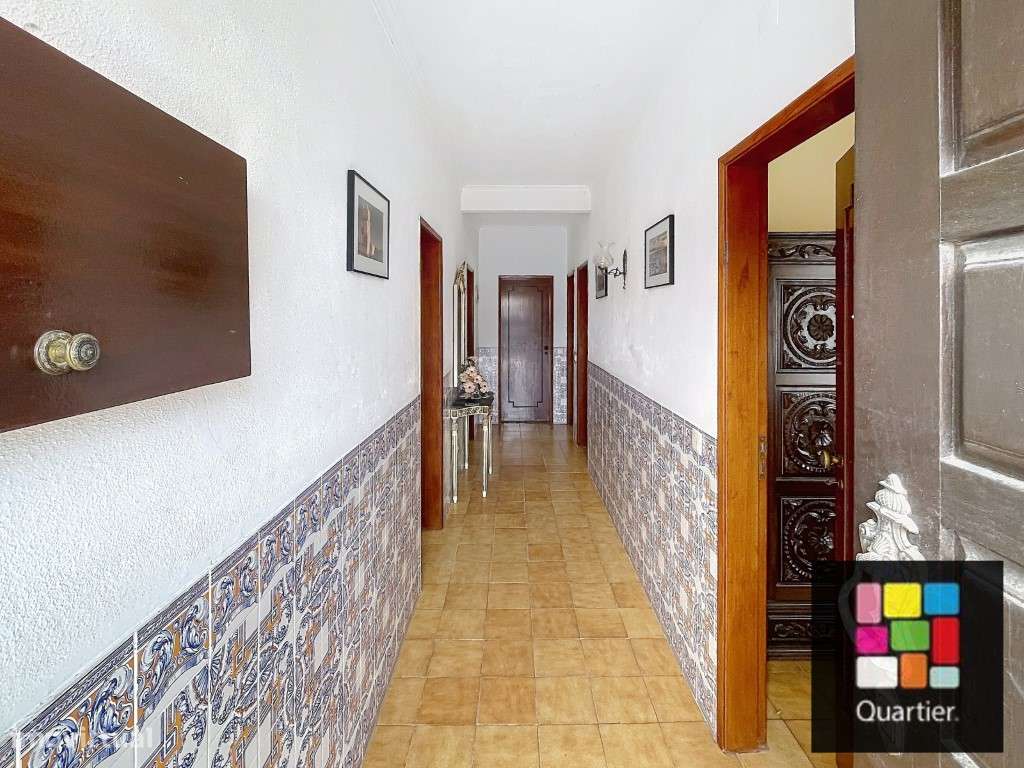 Moradia com 6 divisões-8