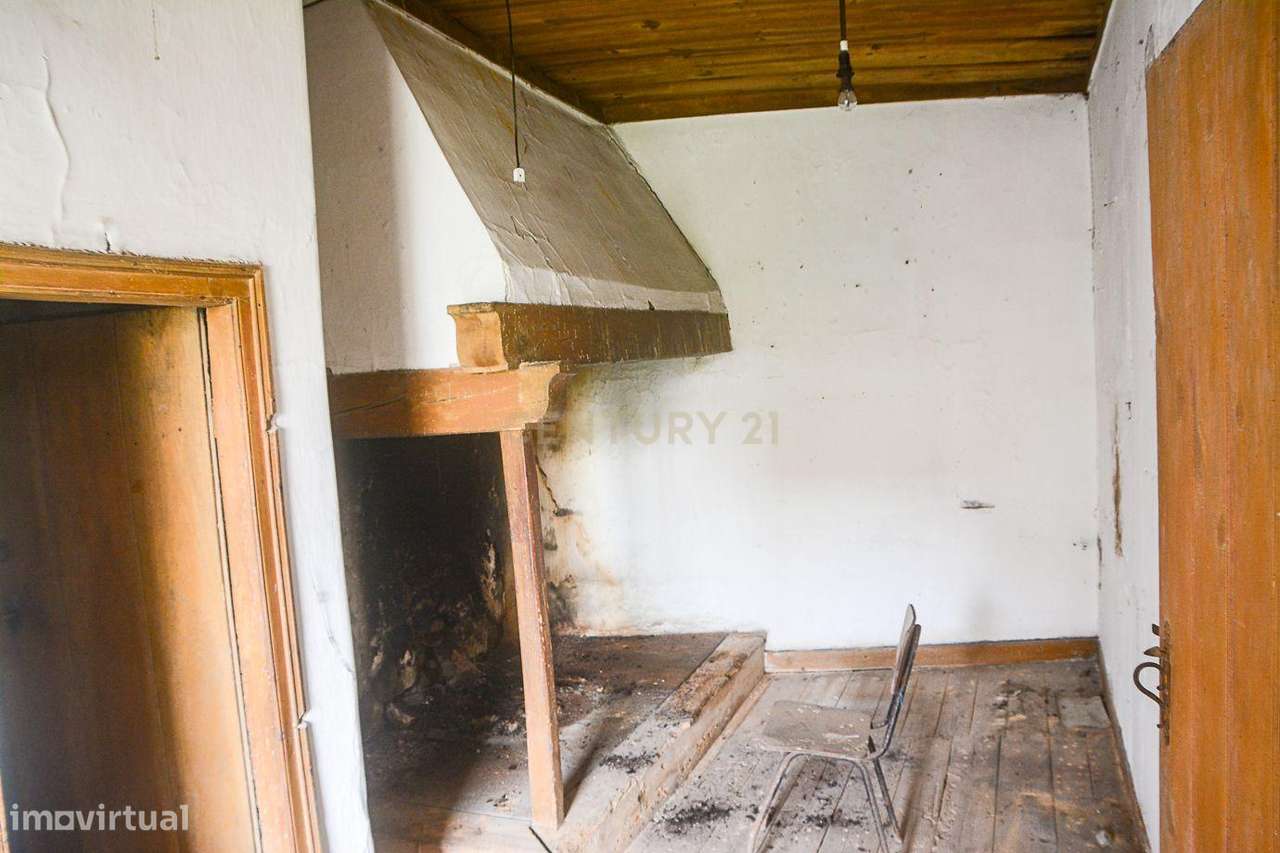 Moradia Para Restaurar em Pataias - Grande imagem: 5/20