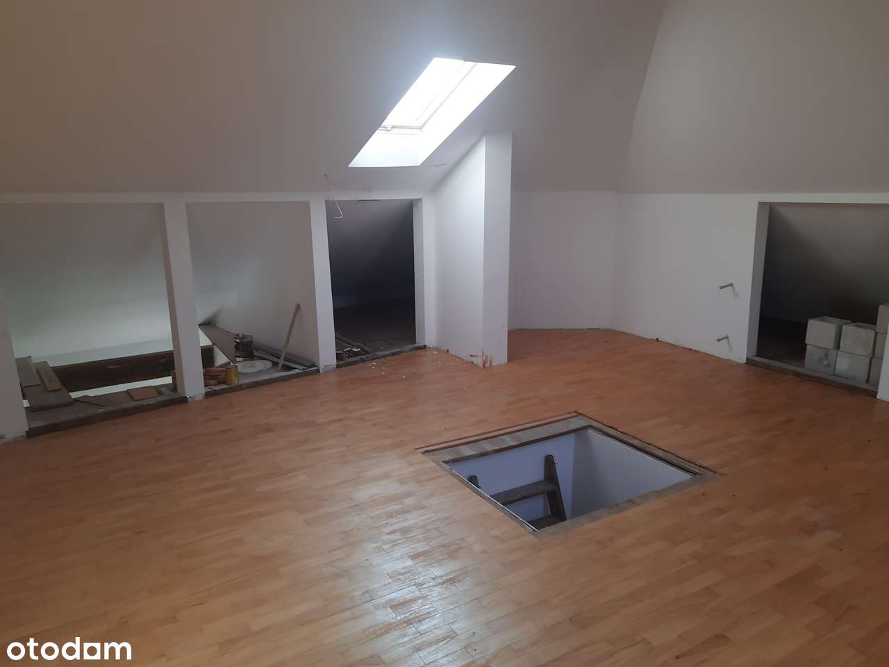 Obszerna nieruchomość po remoncie generalnym w centrum Łosic - Pełny obrazek: 4/14