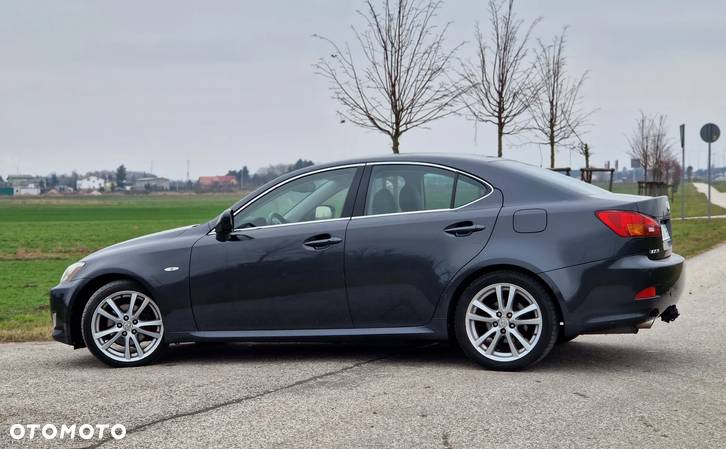 Lexus IS 250 Executive Line - 15