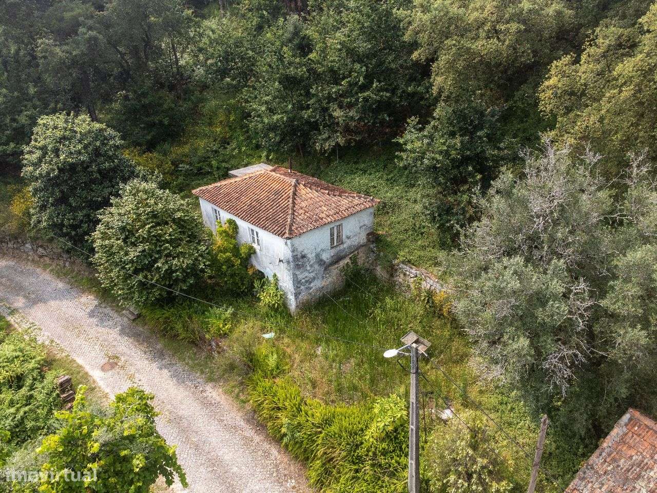 Moradia para restauro, Caldelas, Amares - Grande imagem: 4/12