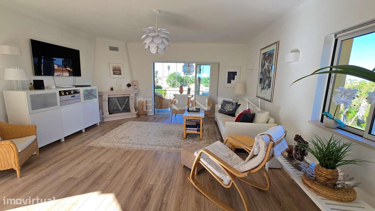 Apartamento de 2 quartos para venda no resort Gramacho Golf apenas a 1-3