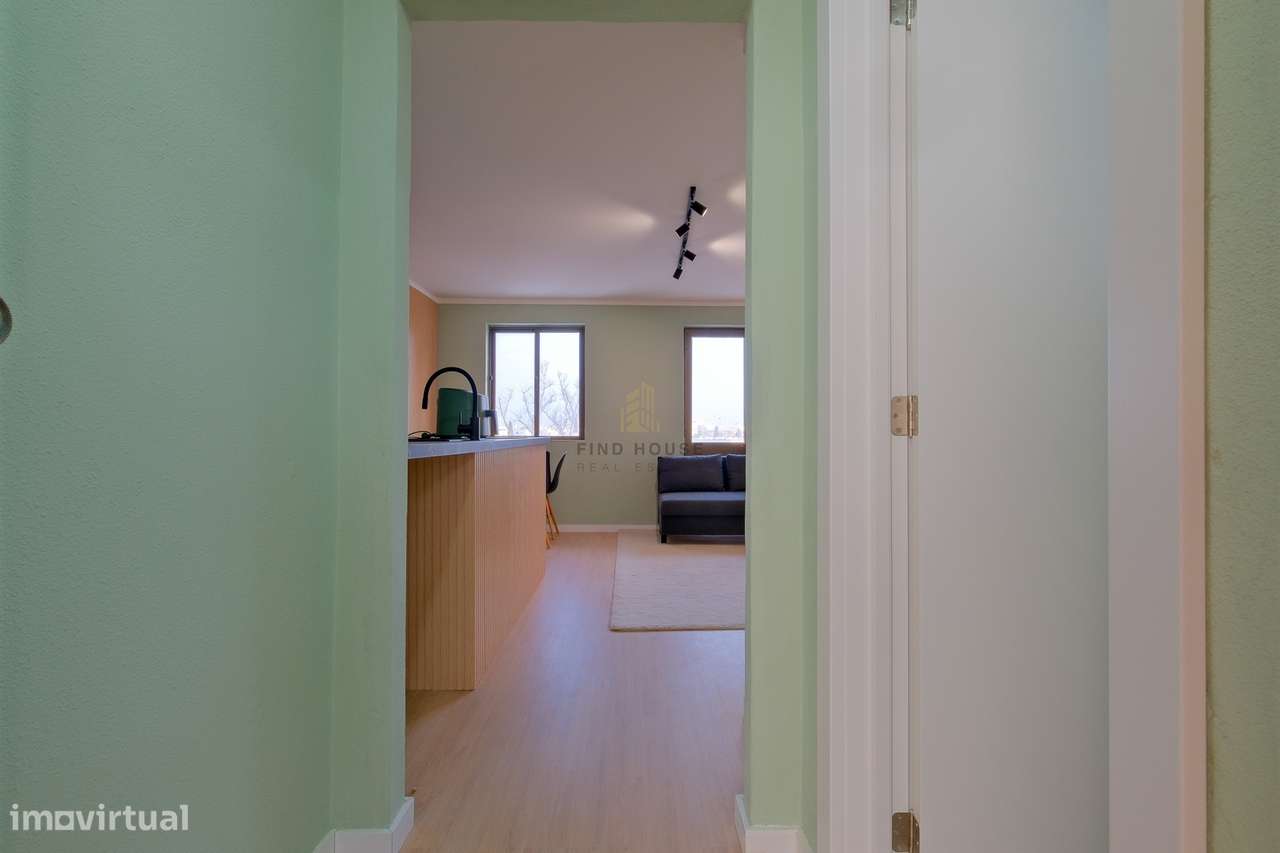 Apartamento T2 totalmente remodelado, em condomínio privado, em Vilamo-5