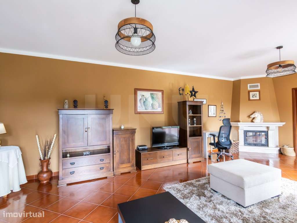 Moradia T3, para venda, a menos de 10min das Caldas da Rainha - Grande imagem: 4/42