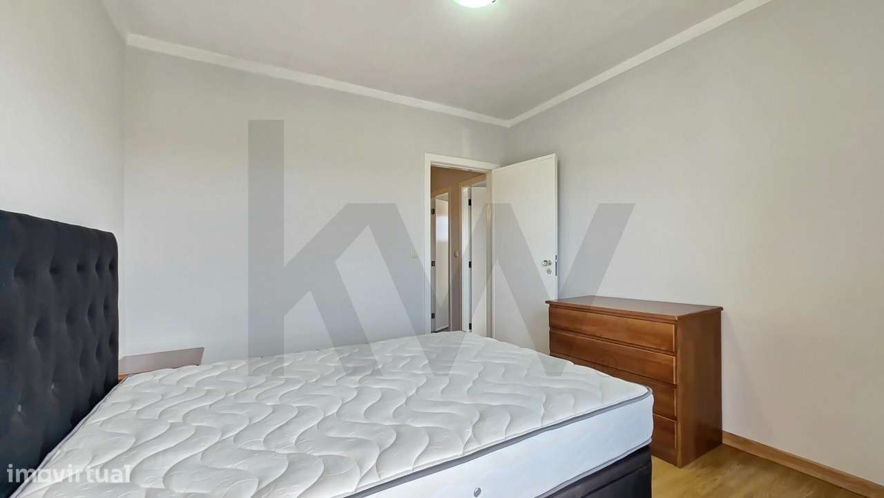 Apartamento T3 renovado no centro de Albergaria-23