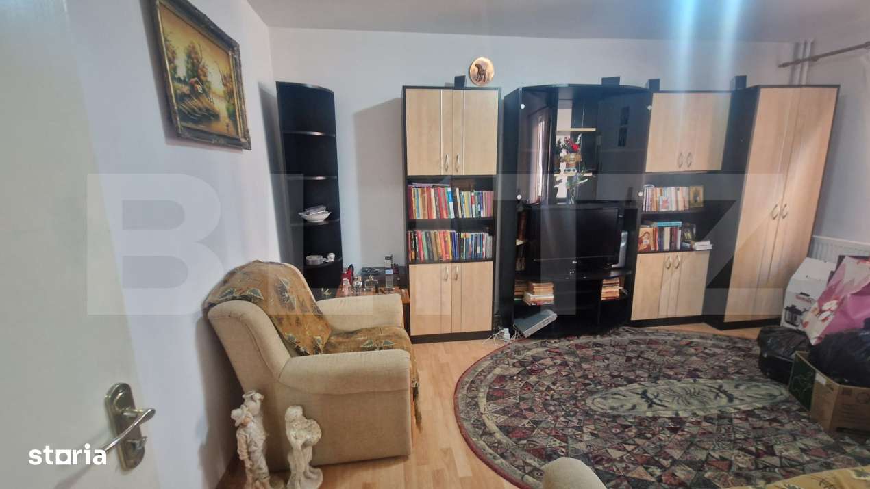 Apartament cu 3 camere Astra, etaj 1, beci, decomandat - Imagine principală: 5/15
