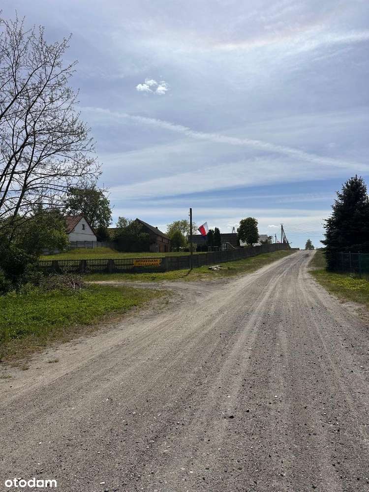 Dom z budynkiem gospodarczym we wsi Krobielewko-17