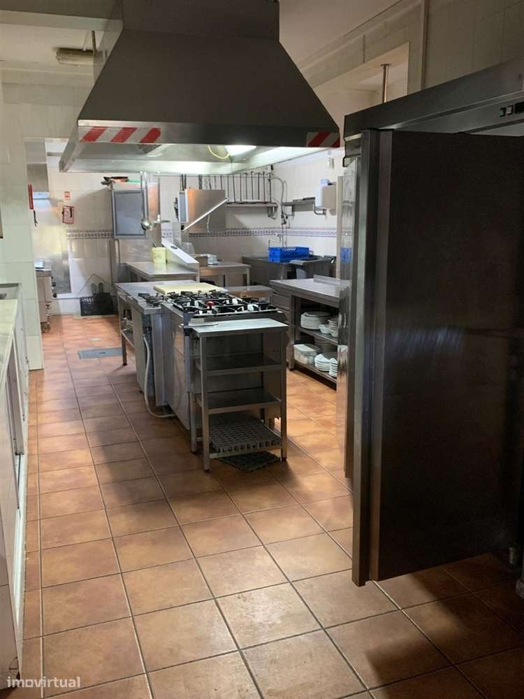 Moradia (Possibilidade) em Estômbar-14