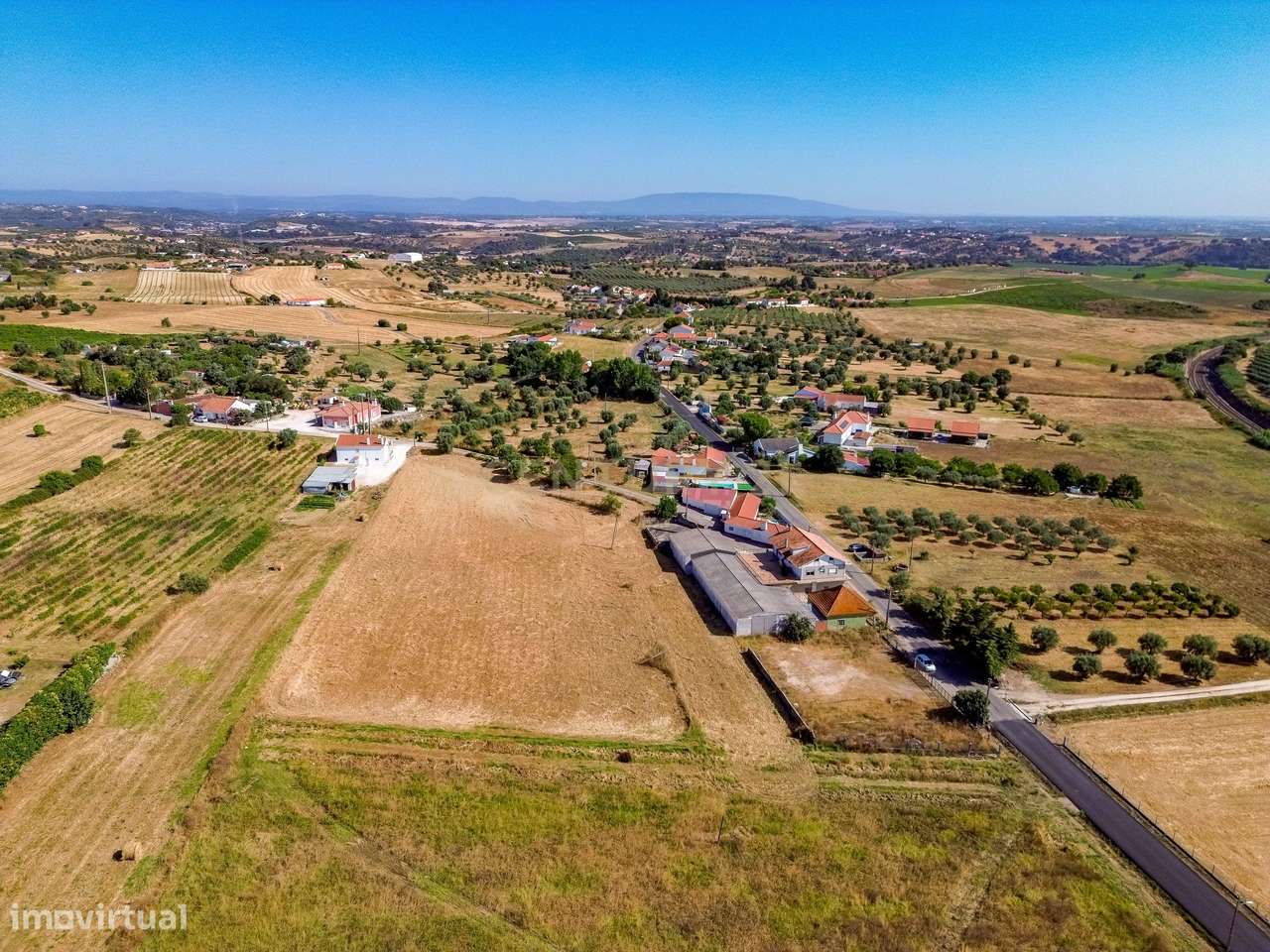 Moradia com Anexos, Armazém e Terreno Agrícola ,São Vicente do Paul –-16
