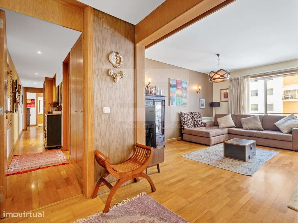 Apartamento T4, situado no prestigiado Parque das Nações, em Lisboa-22