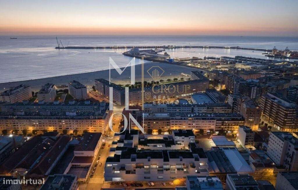 Apartamento T4 na numa das avenidas mais emblemáticas de Matosinhos-13