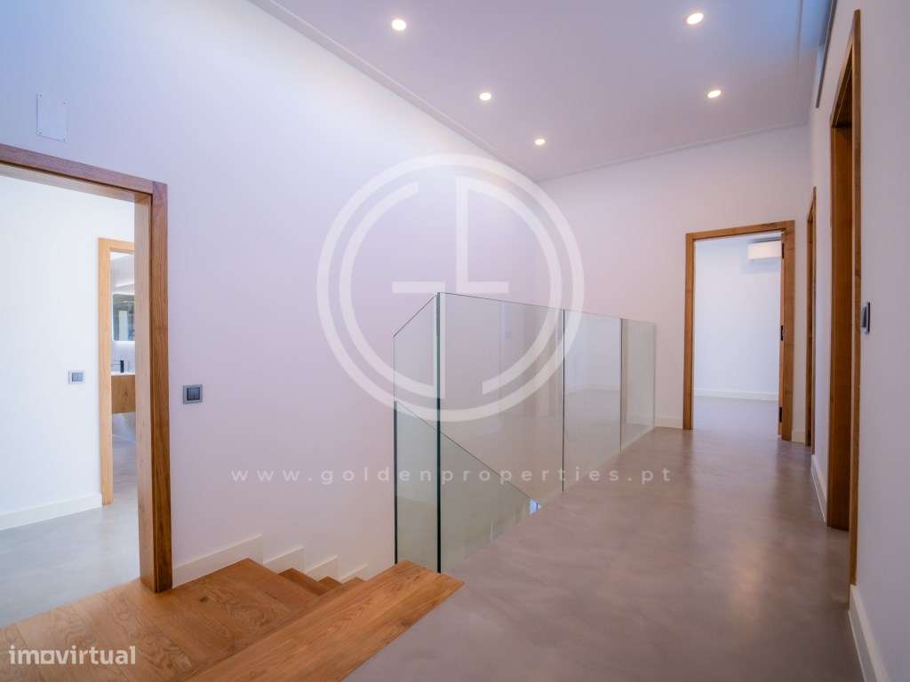 Invista na sua casa de sonho! Moradia T5 em Quarteira, perto da Pra...-18