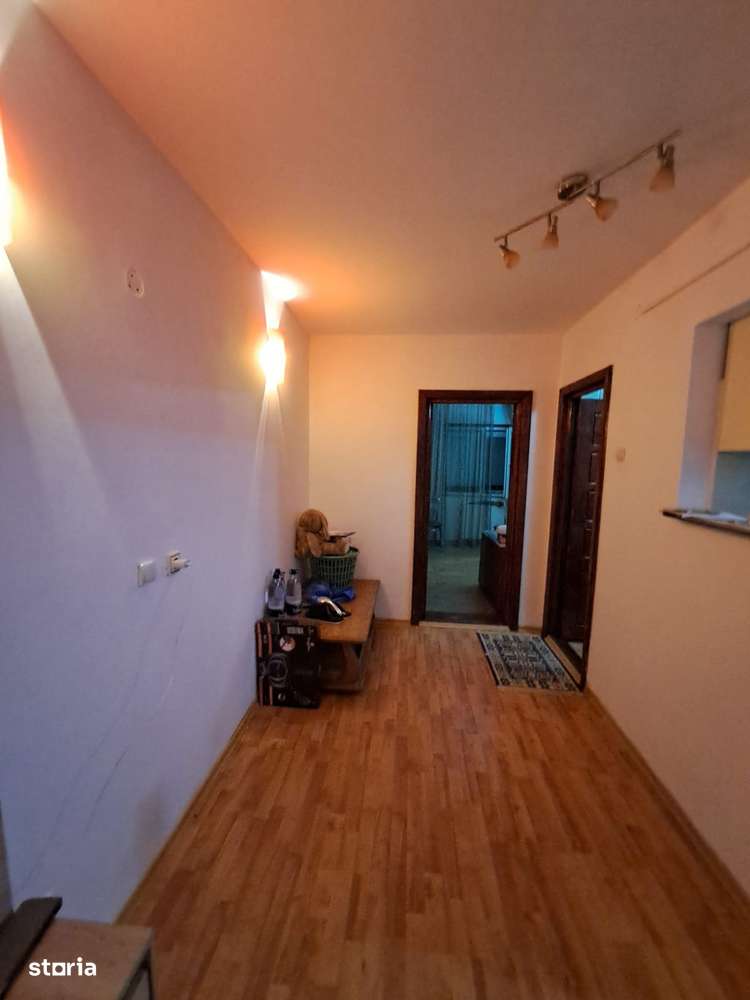 Apartament 2 camere de vanzare Adjud - Casa de Cultura-10