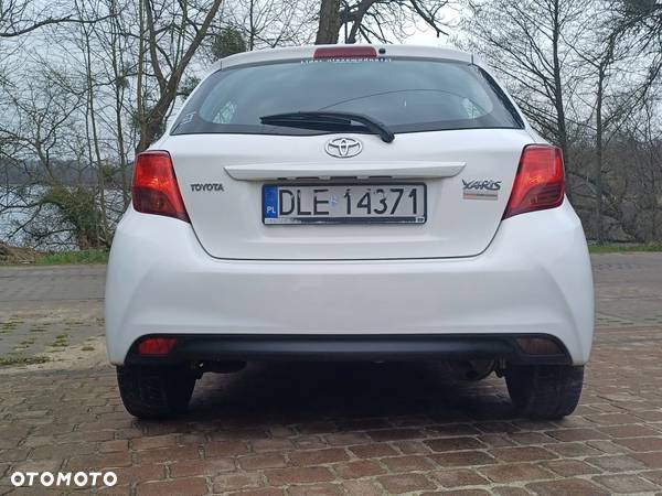 Toyota Yaris 1.0 Active EU6 - 7