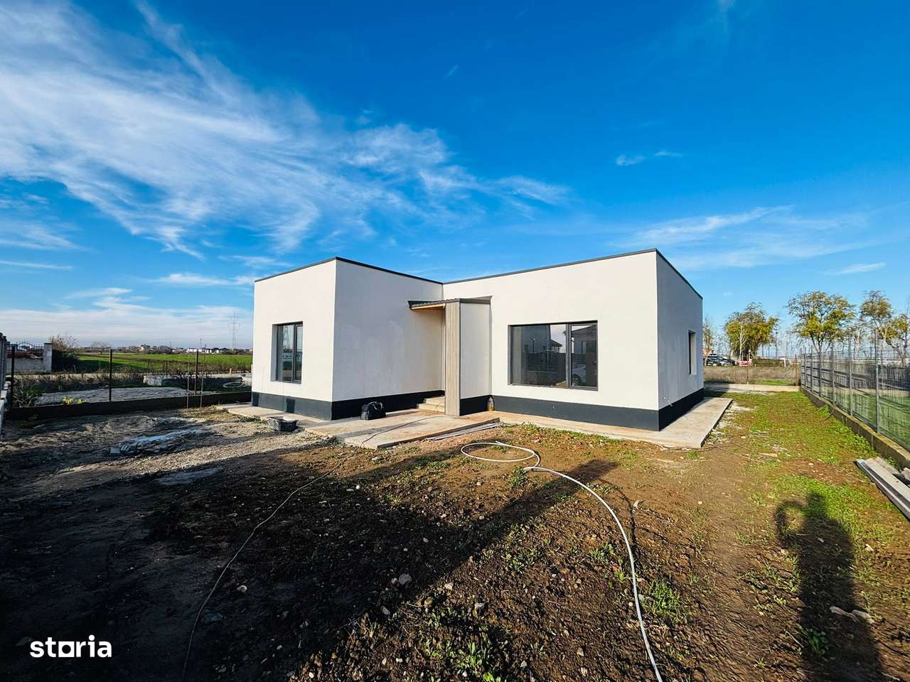 SUPER OFERTA CASA CU 3 CAMERE – Berceni Ilfov - Imagine principală: 1/3