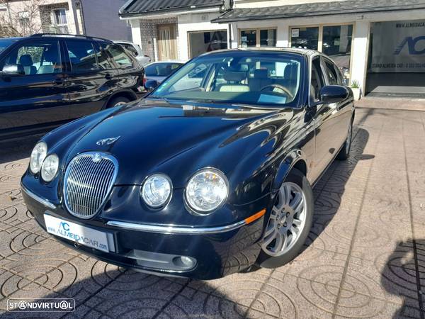 Jaguar S-Type 3.0 V6 Executive Auto. - 46