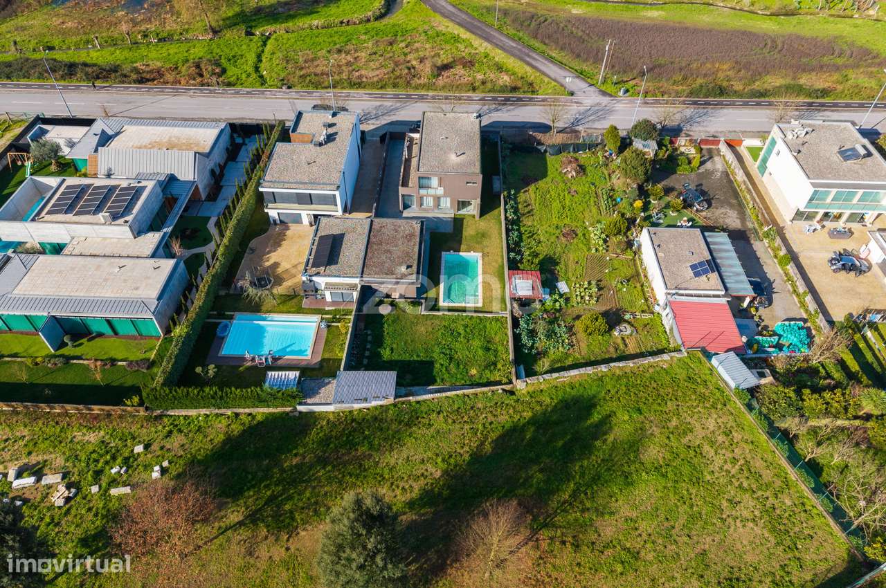 Moradia T3+1 próxima centro de Vizela - Grande imagem: 3/53