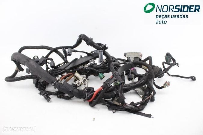 Instala elect comparti motor Opel Astra H Caravan|07-10 - 1