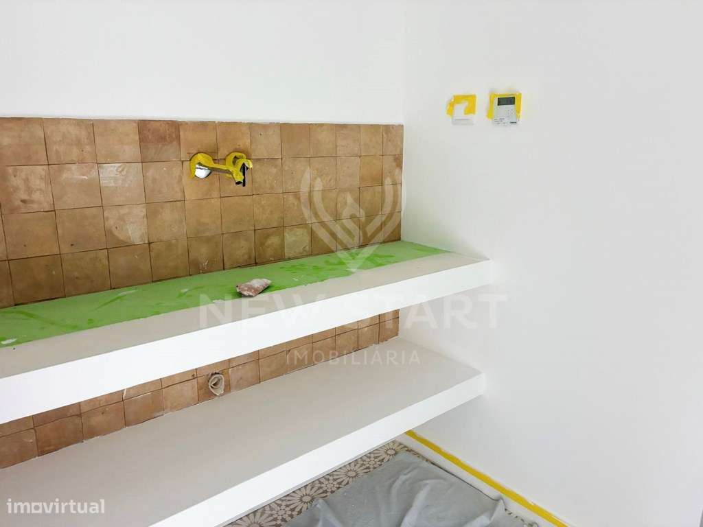 Moradia T2 típica algarvia totalmente recuperada em Olhão-13