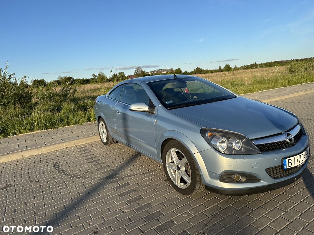 Opel Astra III GTC 1.9 CDTI Cosmo - 1