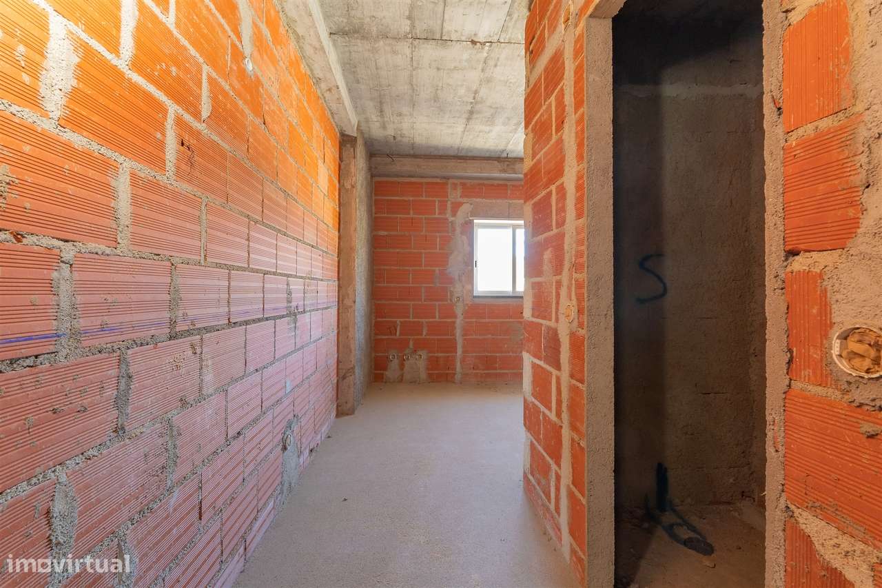 Moradia T4 em Construção em Vale Flores - Feijó Almada-19
