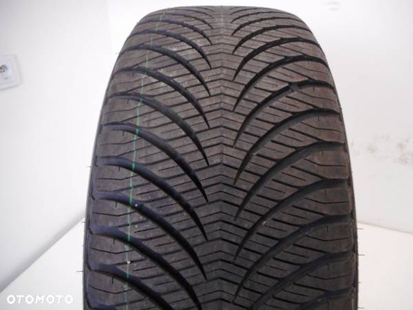 Opona 225/55R 17 97V Goodyear Vector 4Seasons Gen2 - 1