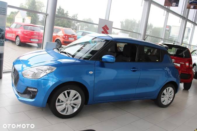 Suzuki Swift 1.2 Dualjet SHVS Premium Plus CVT - 2