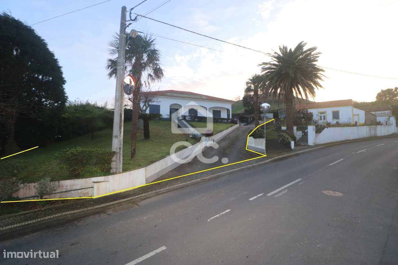 Moradia com 4+1 Quartos - Maia - Ribeira Grande - Grande imagem: 3/57