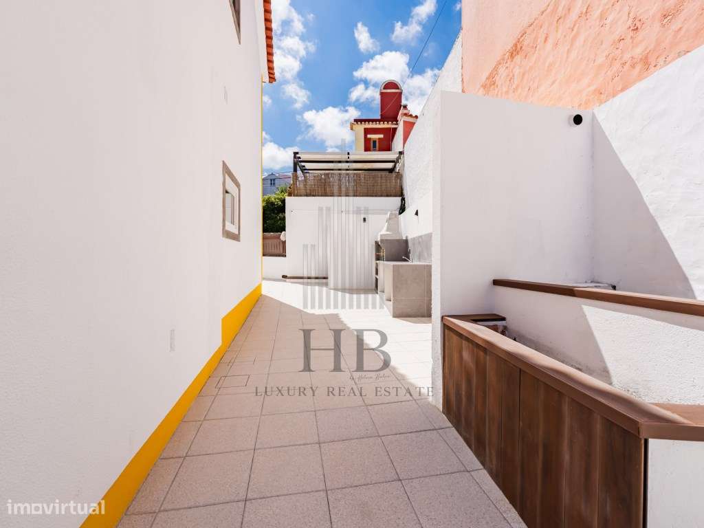 Andar de Moradia T2 + Anexo T1 Independente | Vista Mar e Serra | P...-42