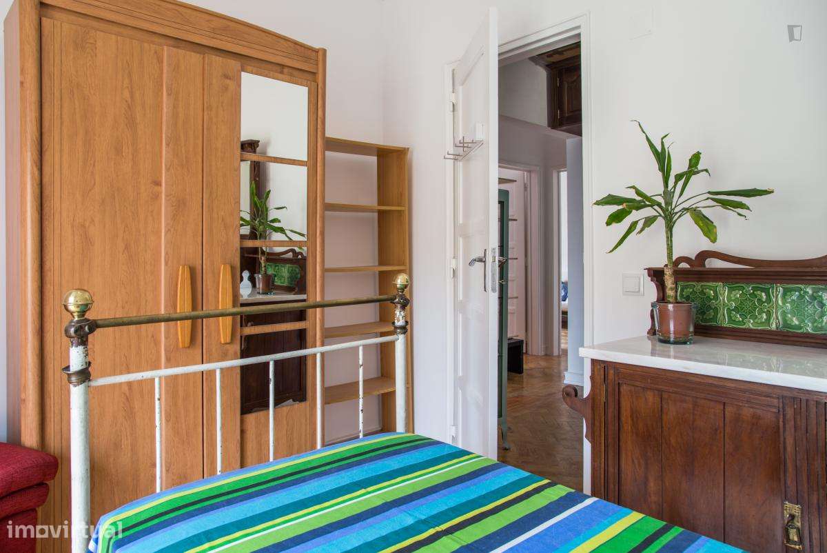 Quarto - localizado em Entrecampos Lisbon - Grande imagem: 4/10