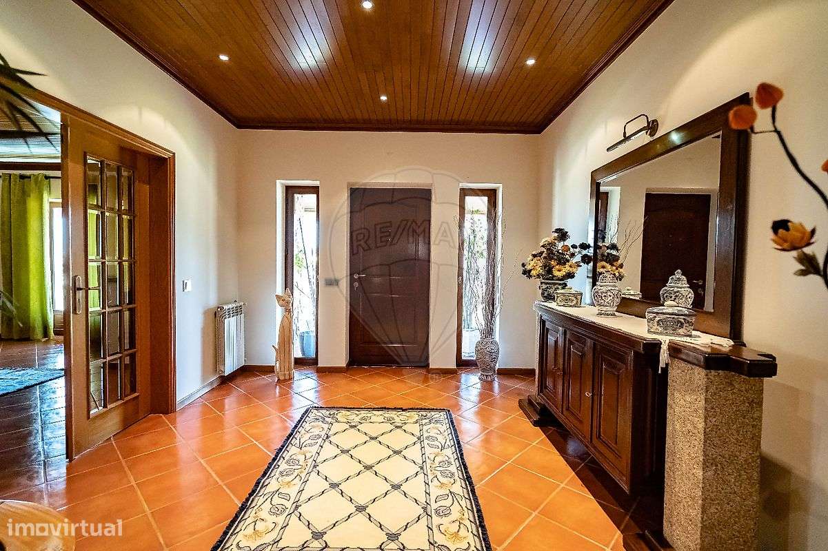 Moradia T5 para venda - Grande imagem: 3/45