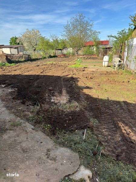 Vand teren cu casa Carei - Imagine principală: 4/4