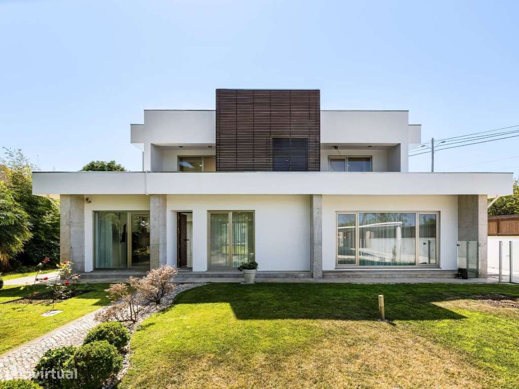 Moradia T4 com jardim e piscina situada na margem da Ria de Aveiro - Grande imagem: 3/37