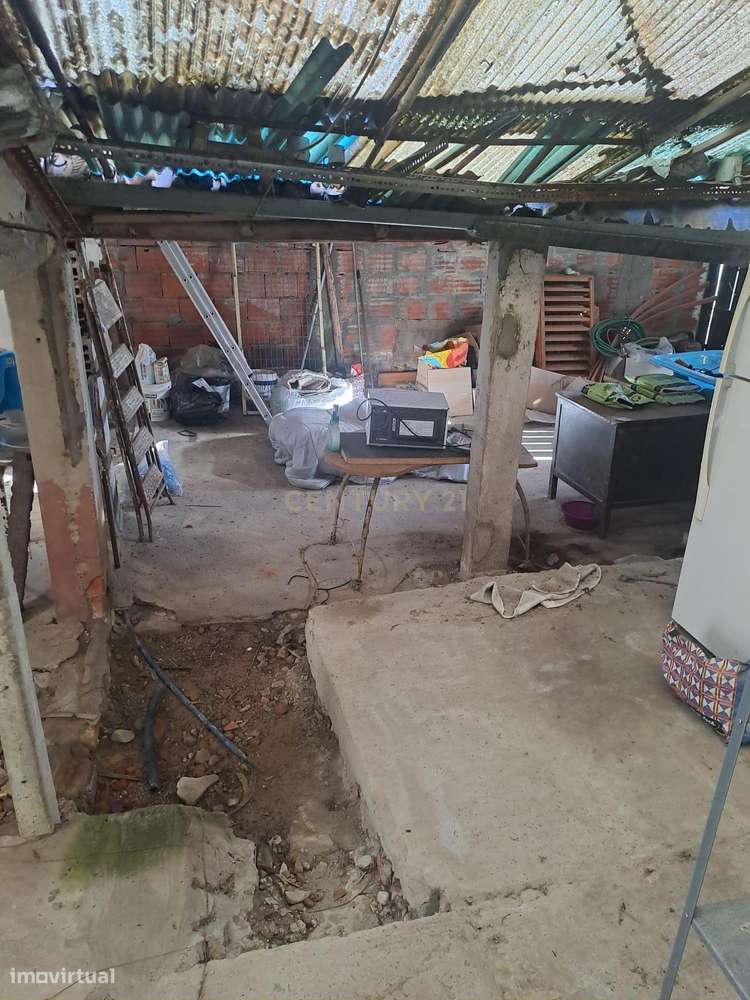 Moradia T4 térrea com terreno na Pedra de Cima – Conforto e tranquilid-20