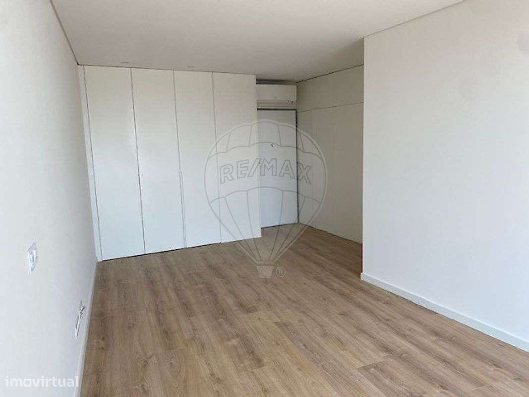 Apartamento T2 para arrendamento - Grande imagem: 4/12