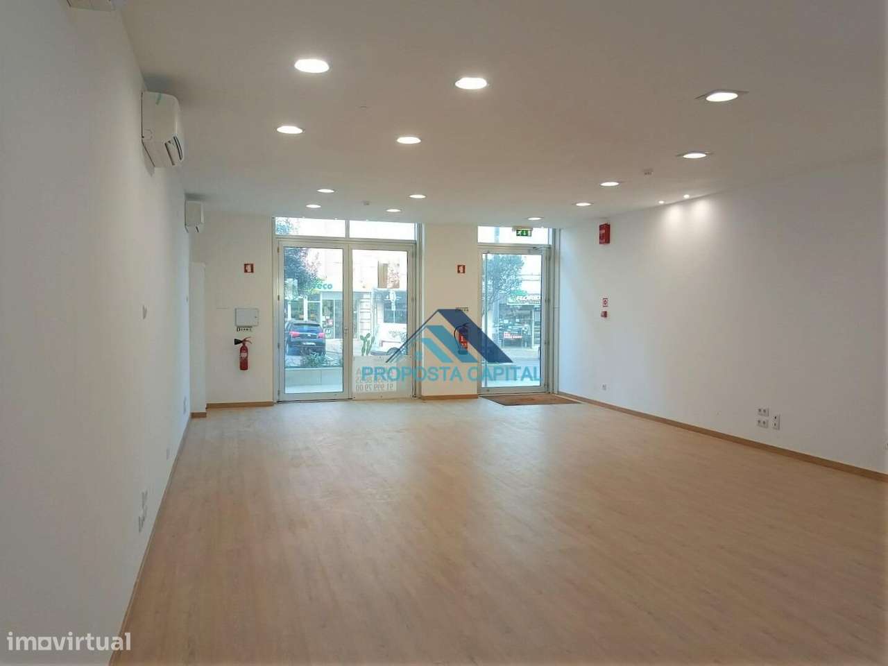 Loja Ampla - Montra - Grande imagem: 3/15