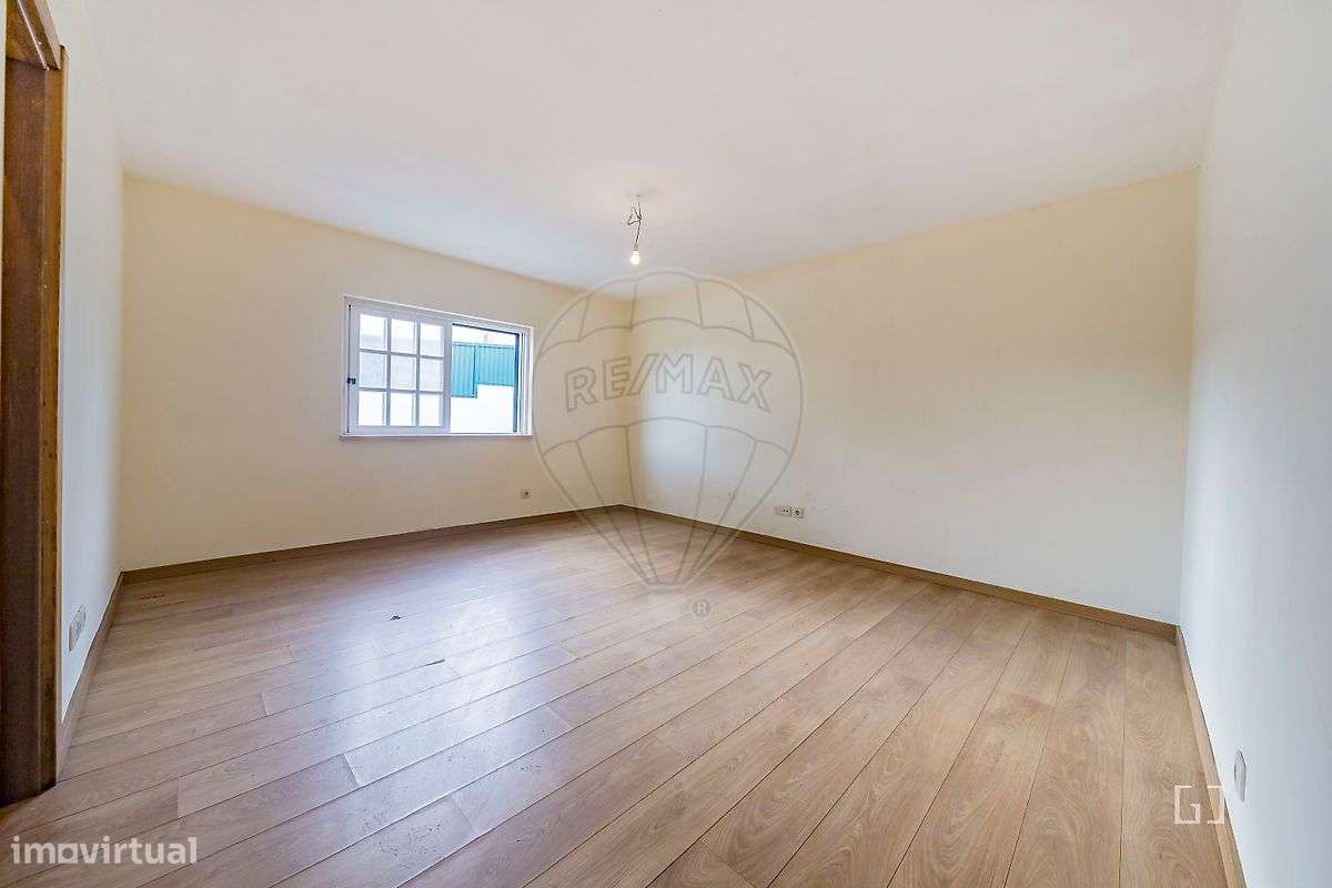 Moradia T5 para venda-17