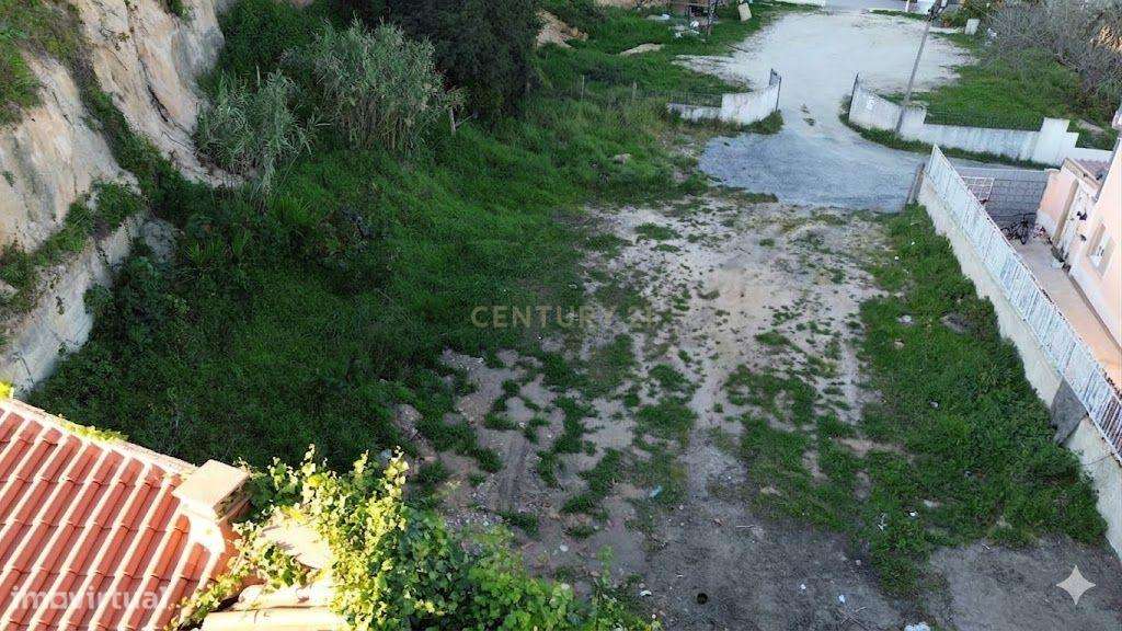 Terreno Urbano com 430m2 - para construção de Moradia isolada - Grande imagem: 4/6