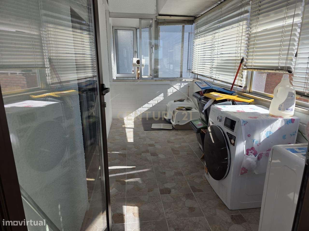 Apartamento T4 Remodelado no Centro de Tomar-5