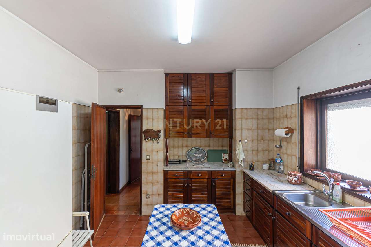Moradia Térrea V3 na primeira linha dos Rios Douro e Tâmega com amplo-21
