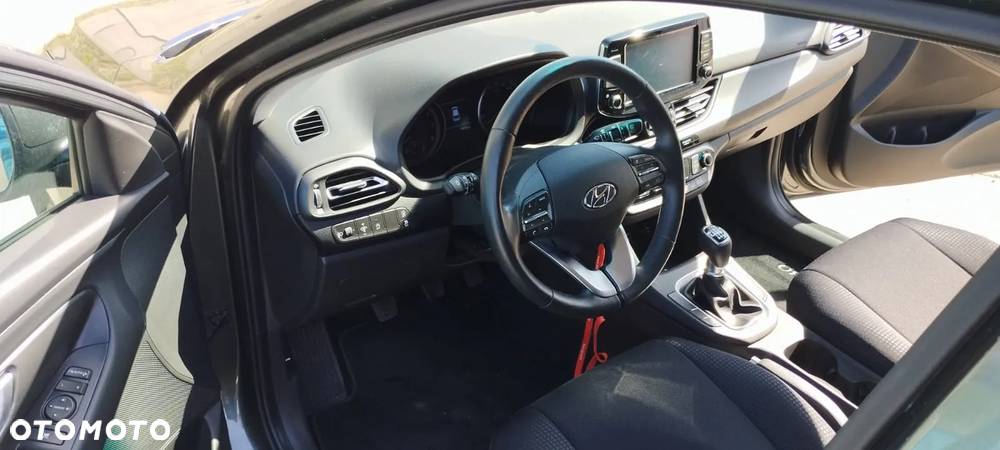 Hyundai I30 1.5 DPI Comfort - 8