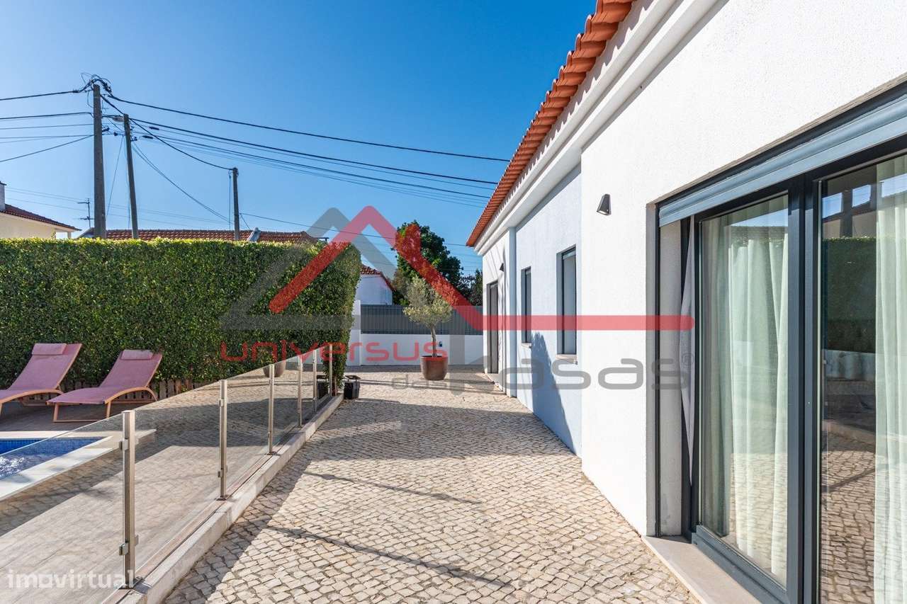 Moradia Térrea Isolada V4 com Piscina Moita-6