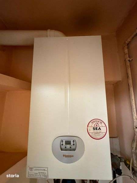 Vand Apartament 2 camere decomandat complet utilat si mobilat - Imagine principală: 5/8