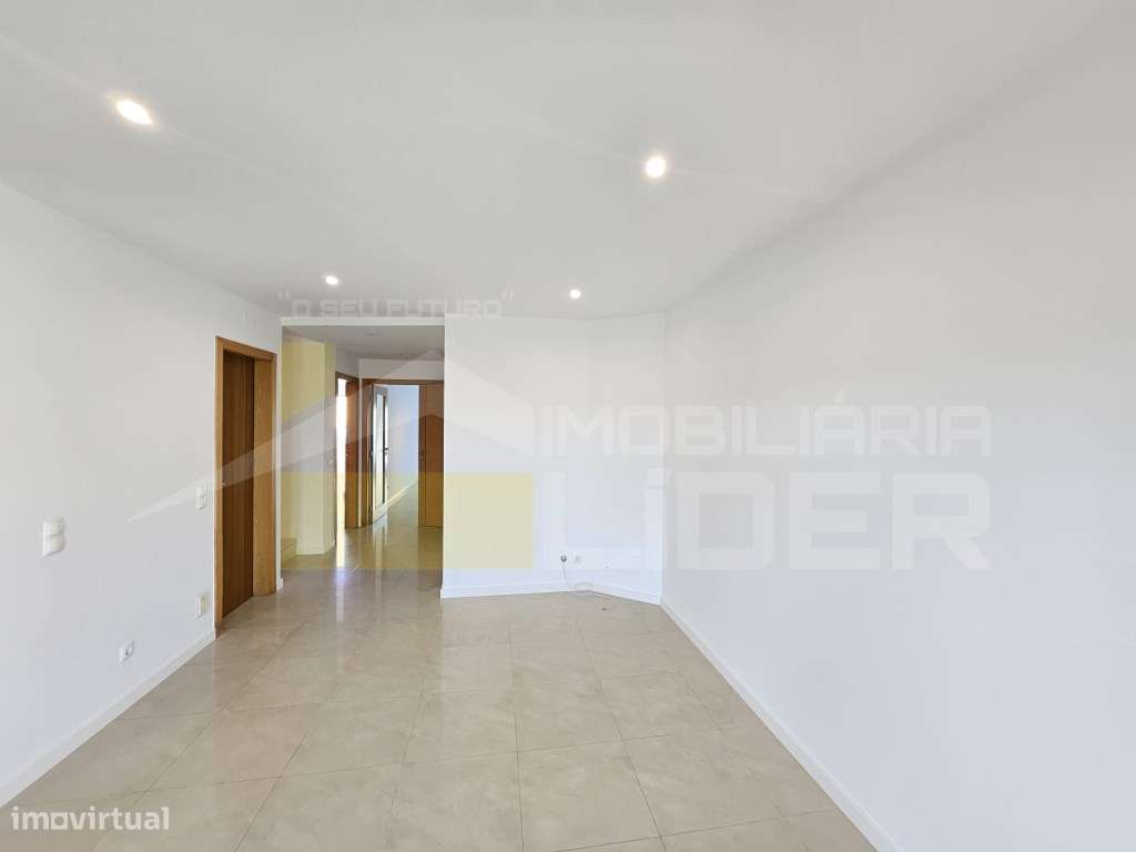 Moradia geminada T3 com piscina, terraço e garagem na Silveira, Tor...-21