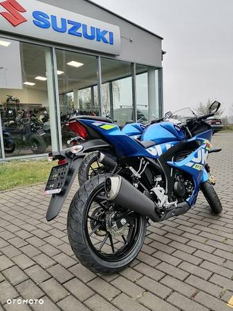 Suzuki GSX - 4