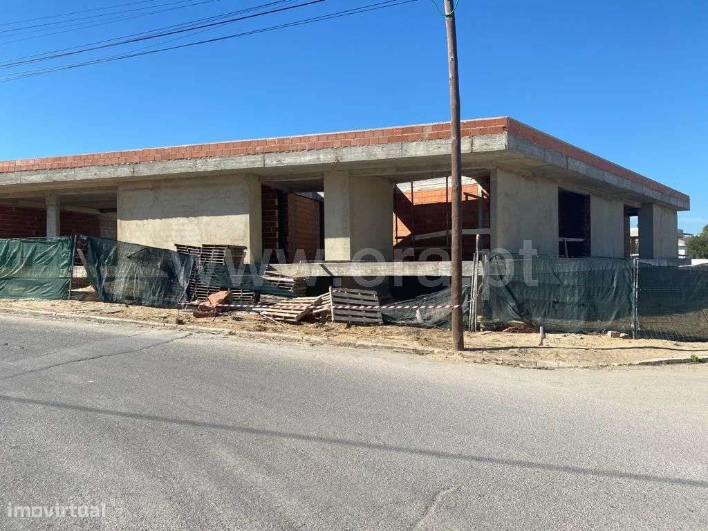 Moradia Isolada à venda em Fernão Ferro - Grande imagem: 2/10