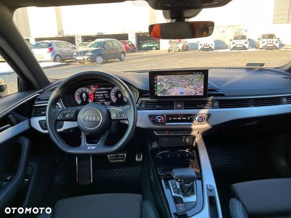 Audi A4 35 TFSI mHEV S Line S tronic - 3